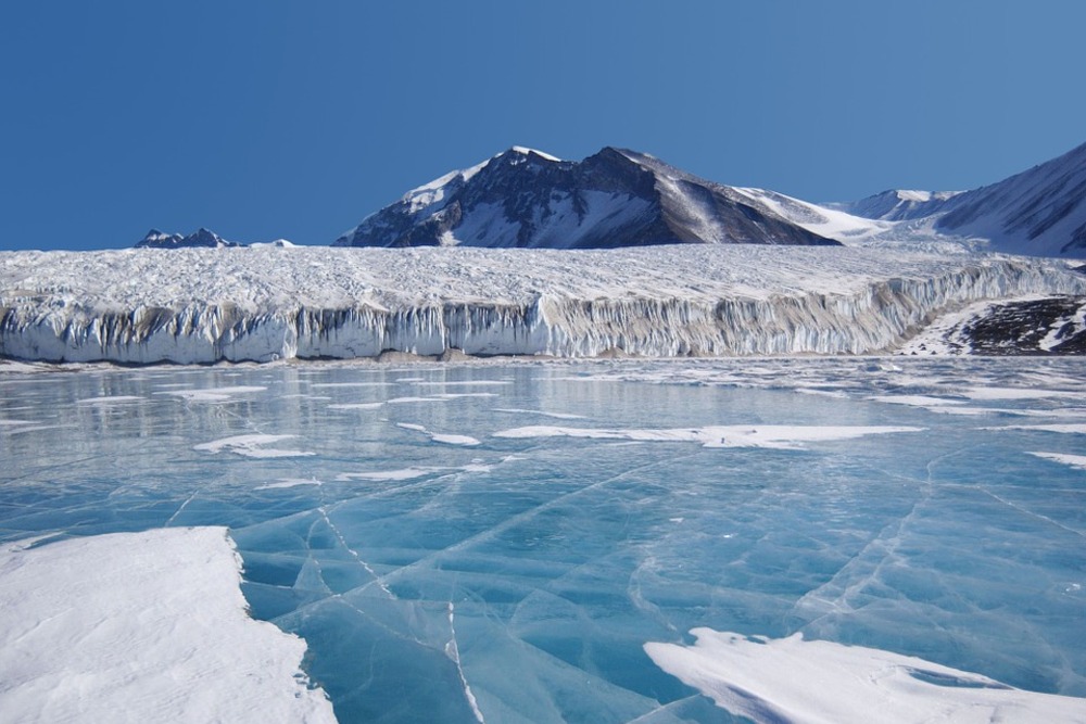 Antarctica exhibits space dust