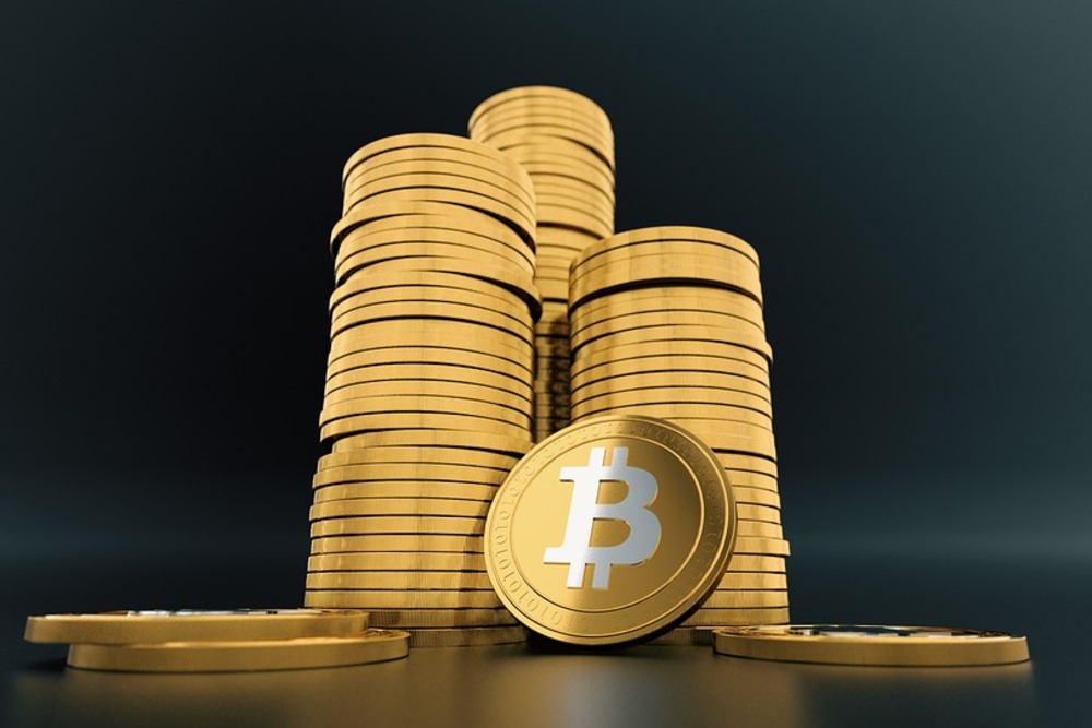 Bitcoin young millionaire staking on Metal token