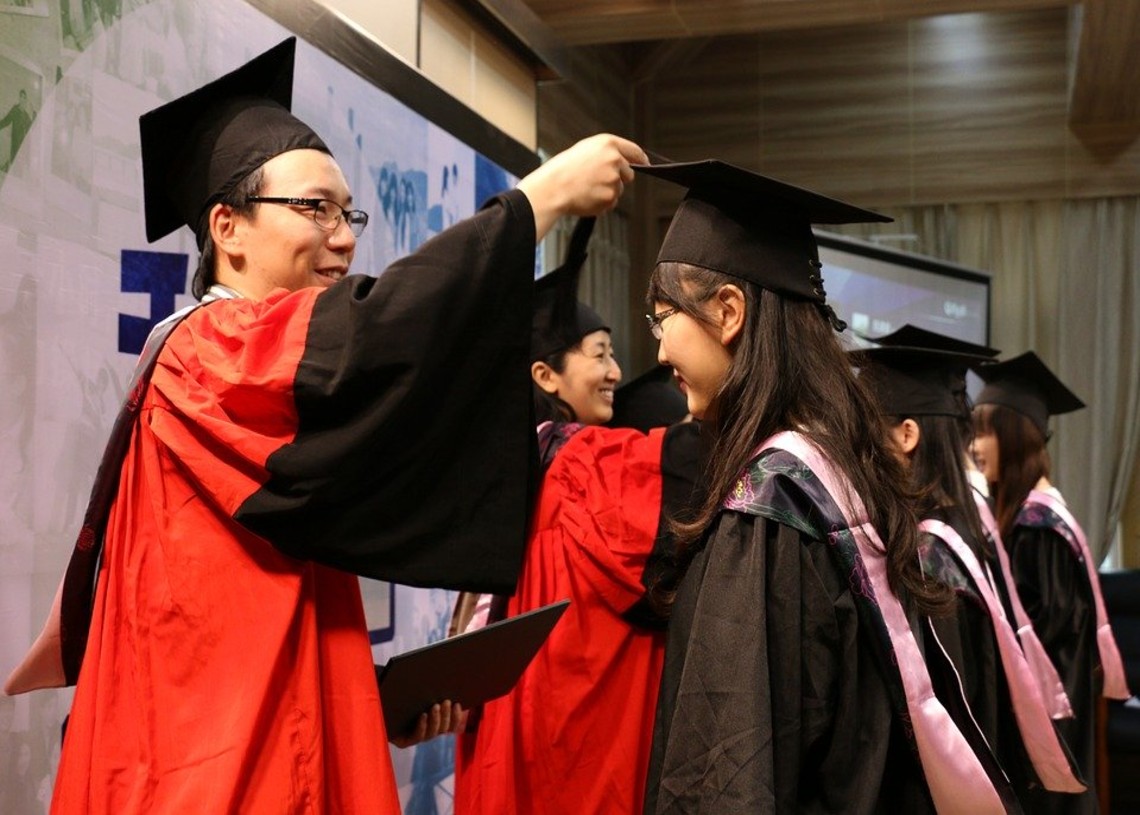Blockchain in education: fast market growth is light at the end of the tunnel