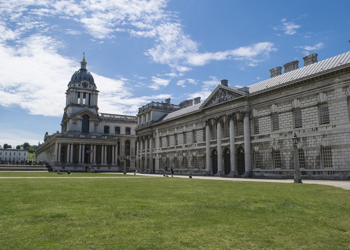 Virtual learning for overseas students opens as 2 US universities considers safety